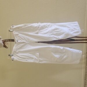 Authentic Da-Nang cropped cargo pants size 8 Excellent condition